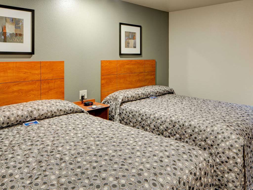 Woodspring Suites Savannah Garden City Номер фото